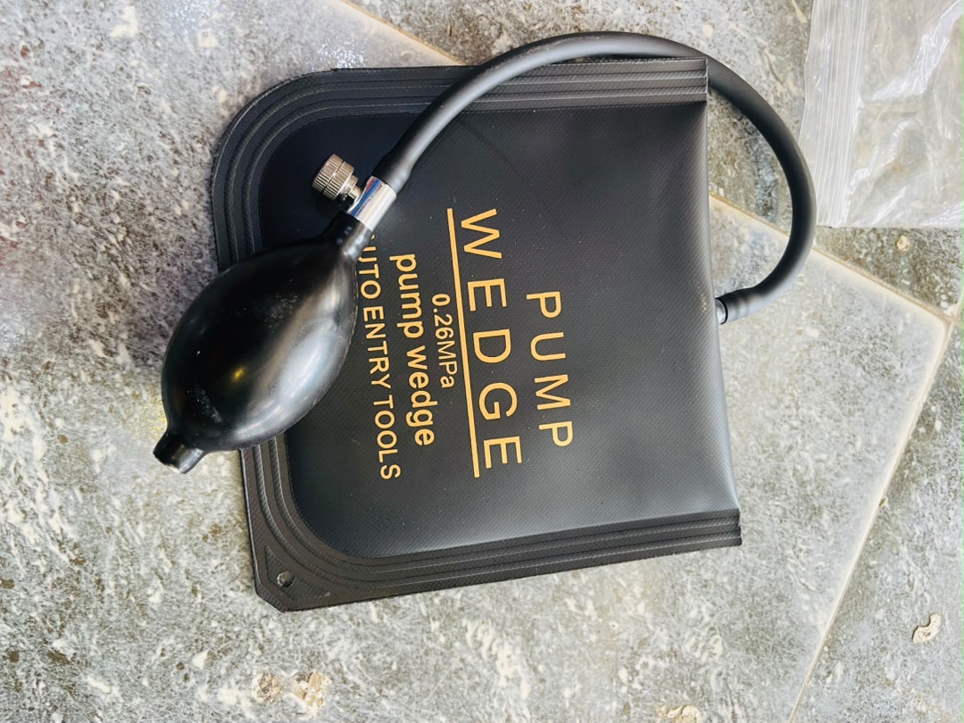 PUMP WEDGE AUTO ENTRYY TOOL