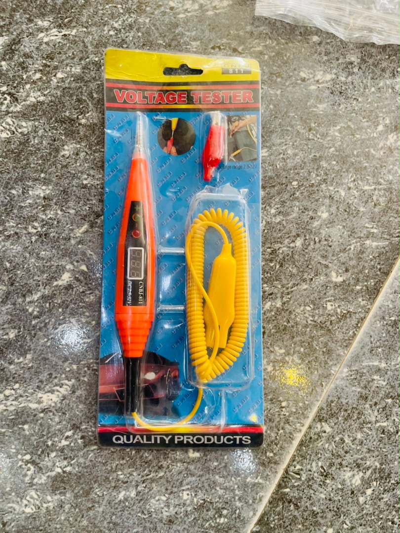 VOLTAGE TESTER