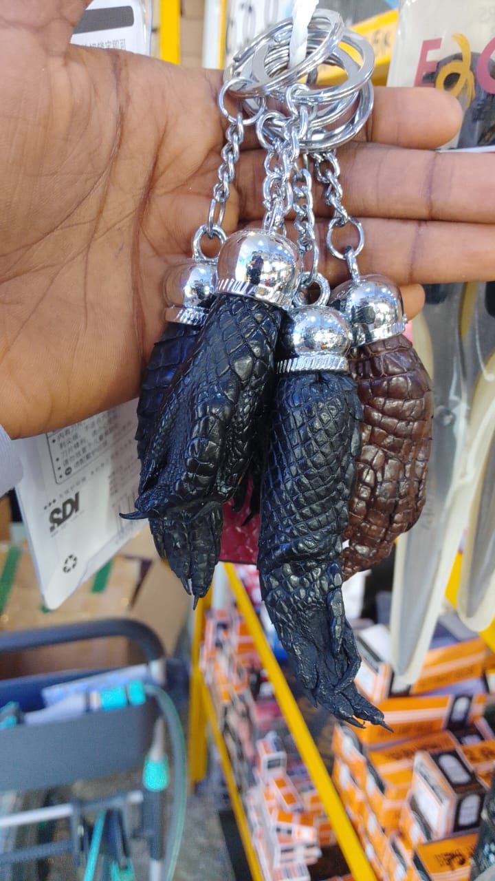 CAR KEY HOLDER