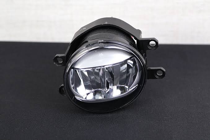 FOGLIGHT LAMP LEFT LEXUSES3500