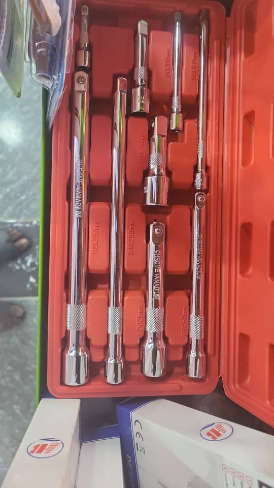 SET OF EXTENTION SOCKET