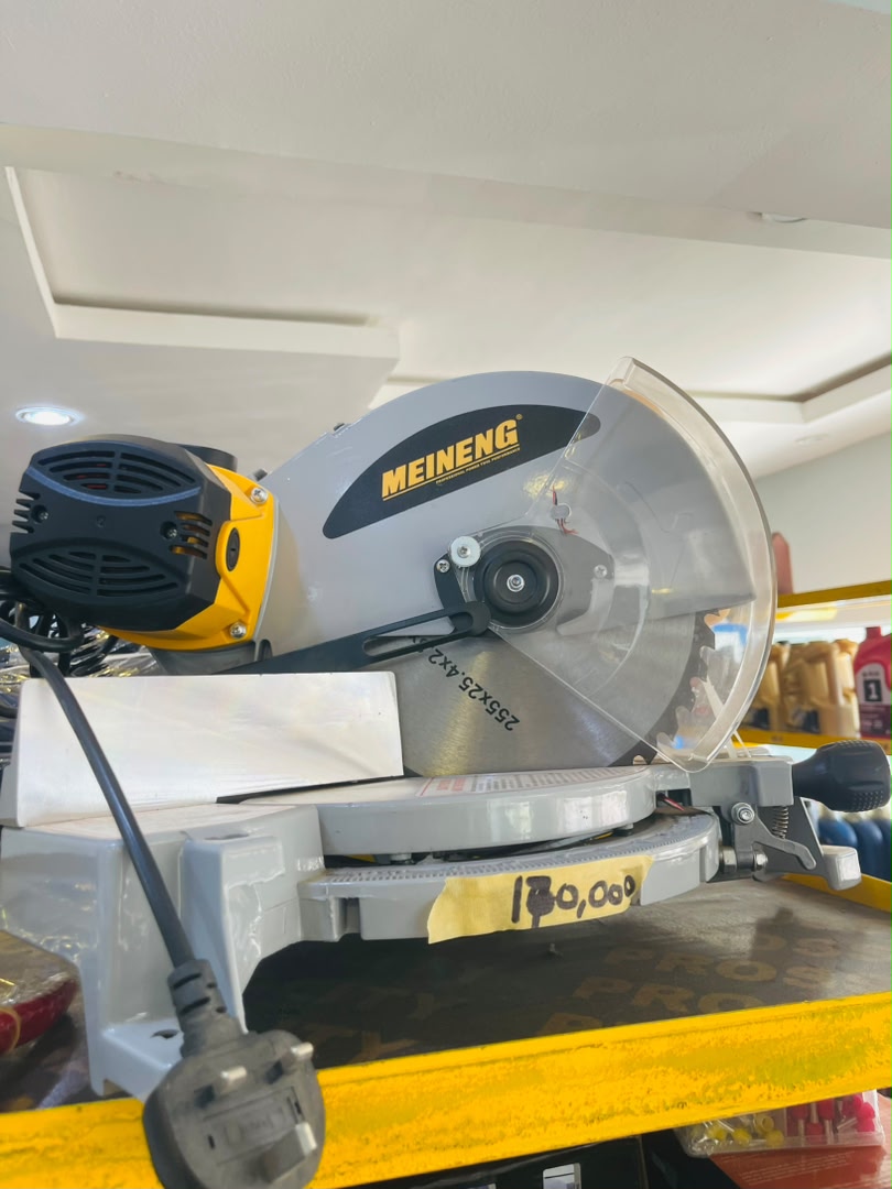 ELECTRTIC CUTTING MACHINE