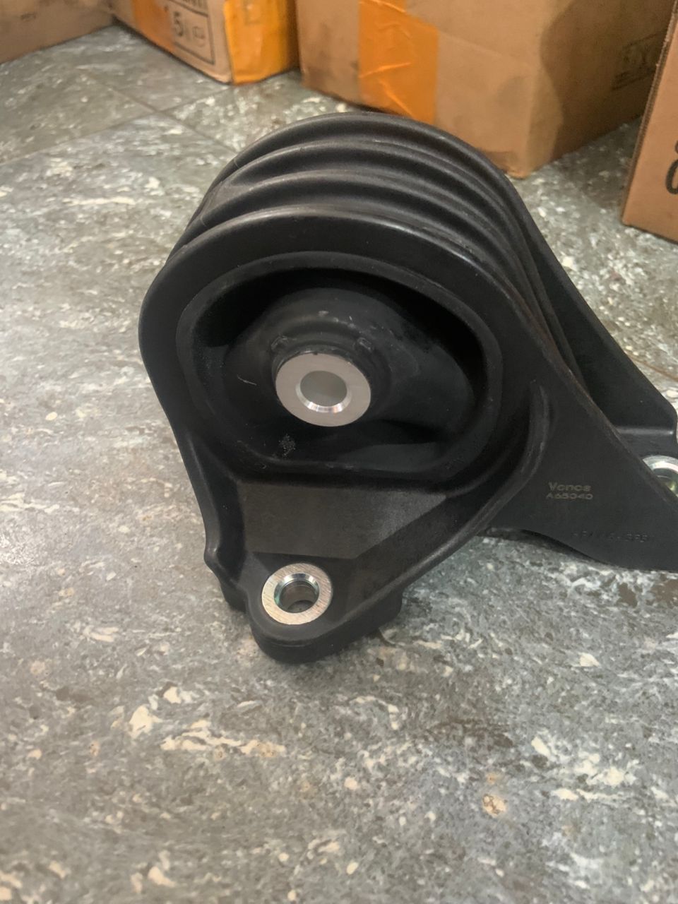 ENGINE SITTING REAR A65040